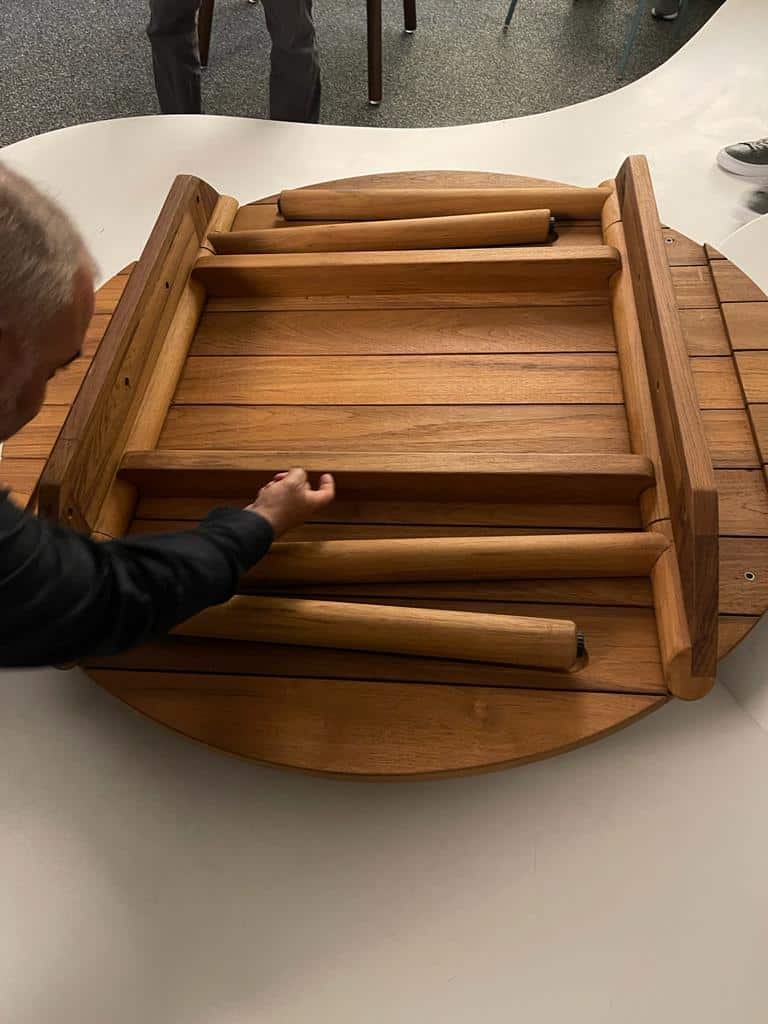UZ TABLE | YAAZ | 2022