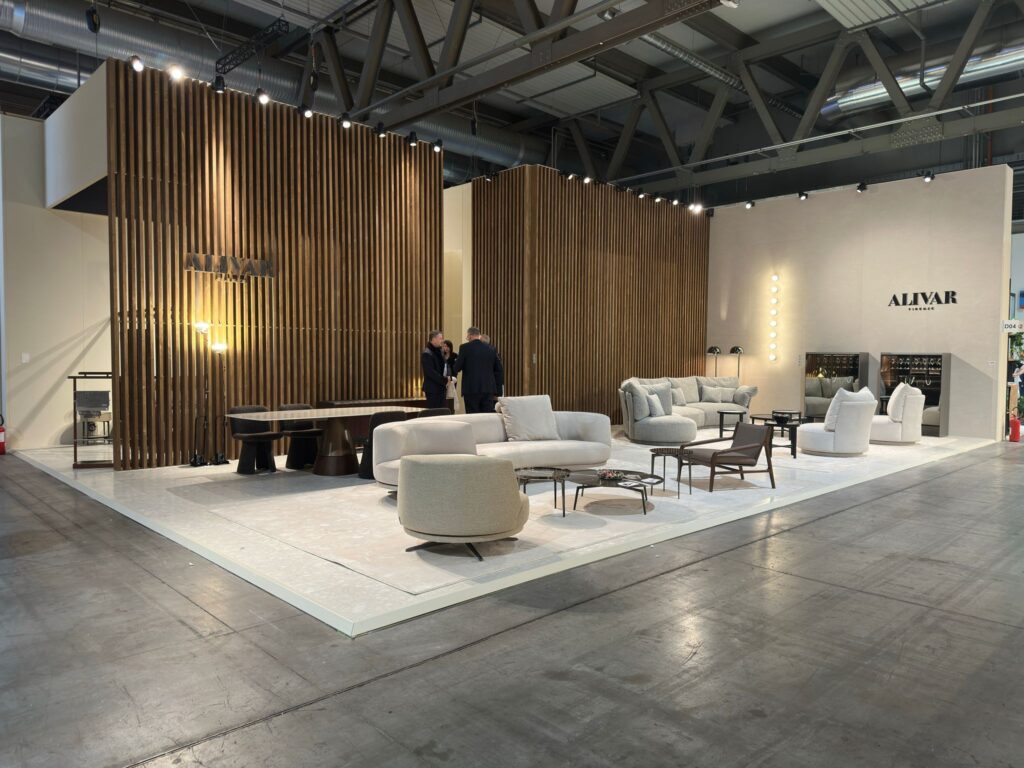 STAND | ALIVAR | 2025